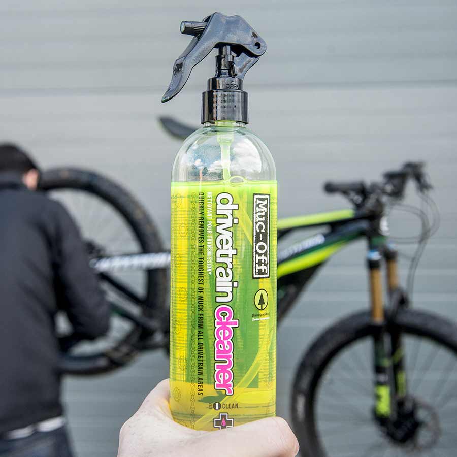 Muc-Off Drivetrain Cleaner: 500ml Pourable/Spray Bottle