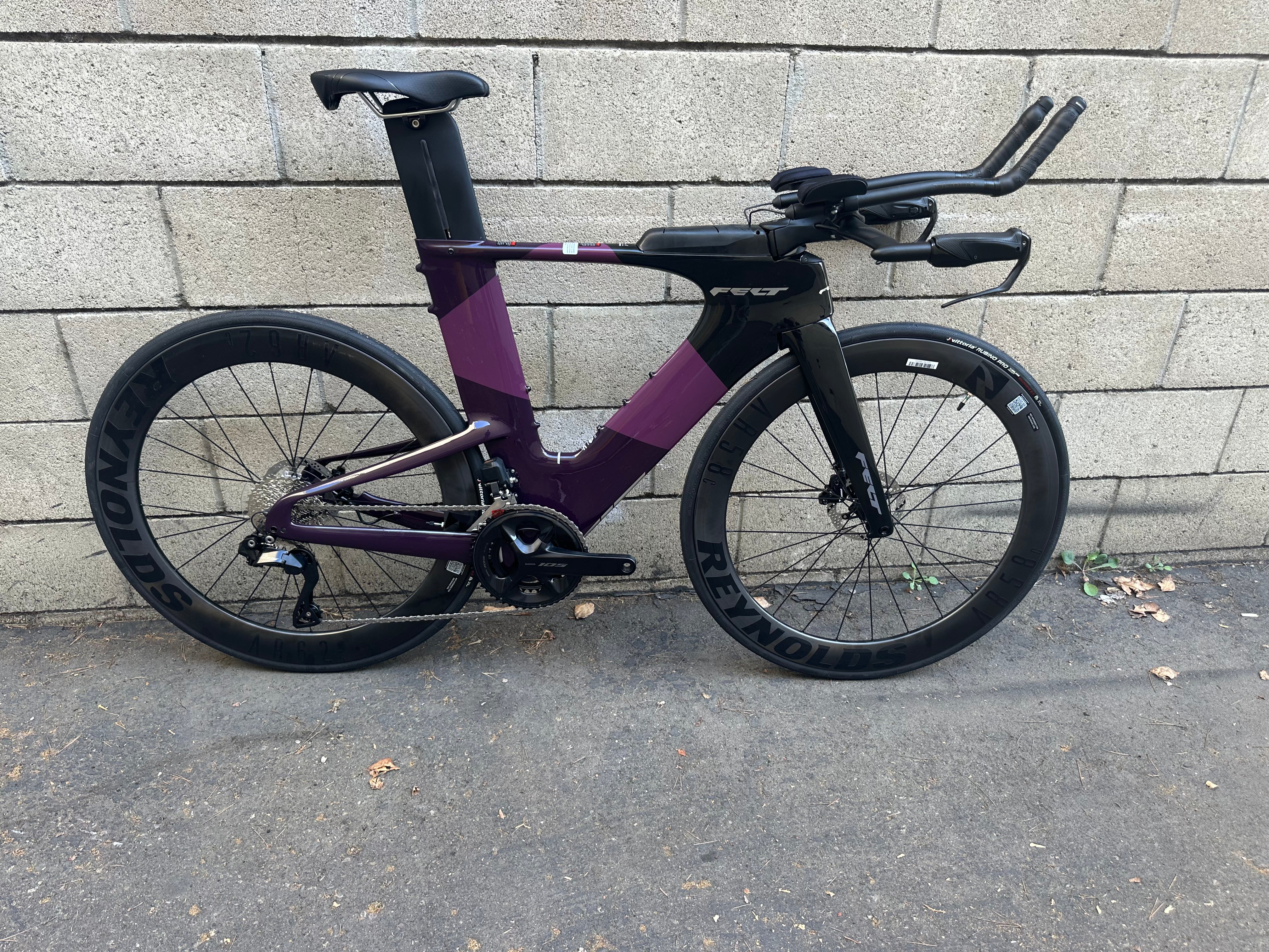 FELT IAX ADVANCED 105 DI2