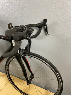 Pinarello Paris DI2 51.5 Pre Owned